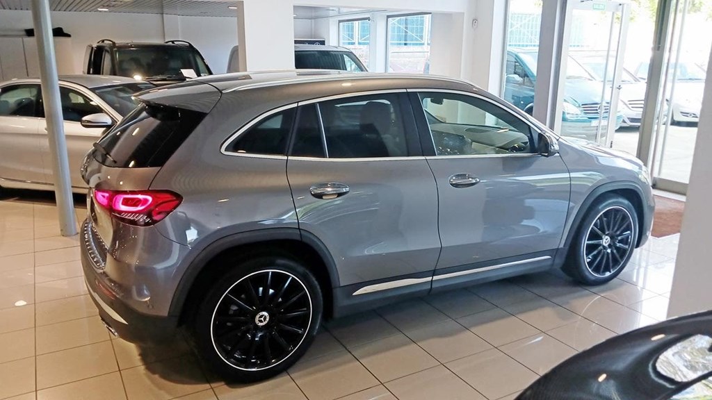 Foto 9 Mercedes GLA 200 d AMG Premium 8G-DCT