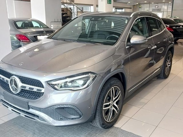 Mercedes GLA 200 d Progressive 8G-DCT