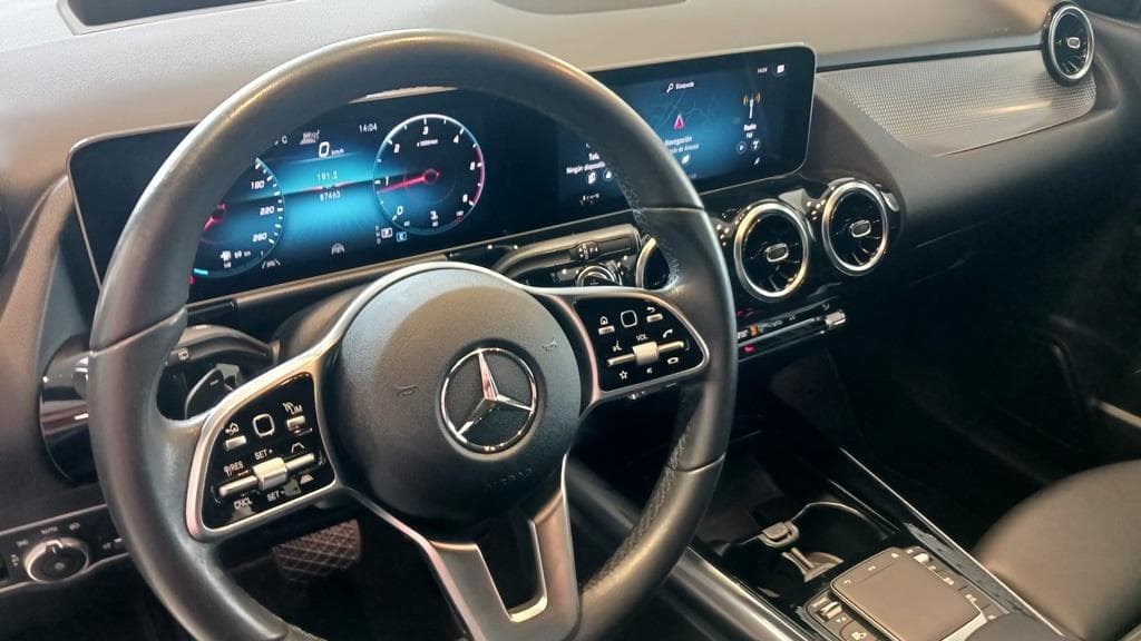 Foto 38 Mercedes GLA 200 d Progressive 8G-DCT