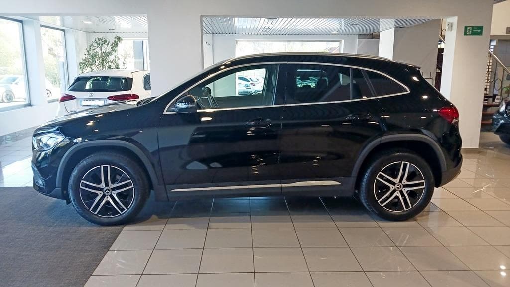 Foto 10 Mercedes GLA 200 d Progressive 8G-DCT