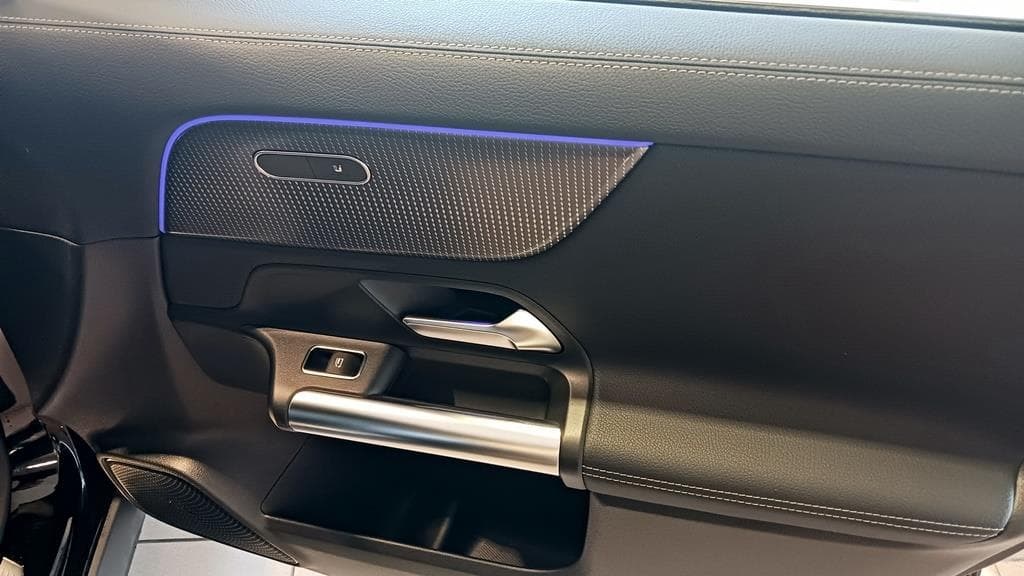 Foto 11 Mercedes GLA 200 d Progressive 8G-DCT