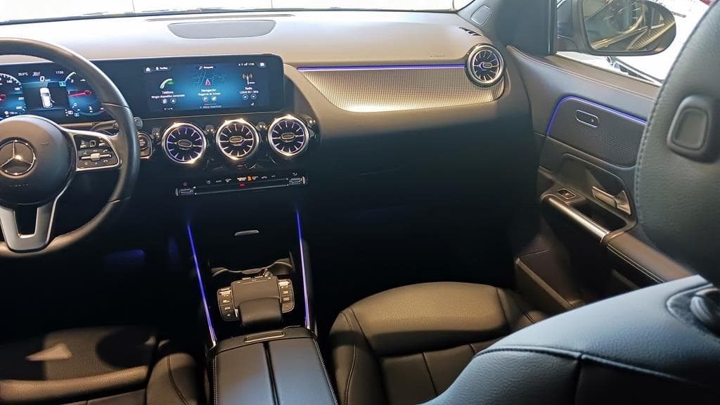 Foto 16 Mercedes GLA 200 d Progressive 8G-DCT