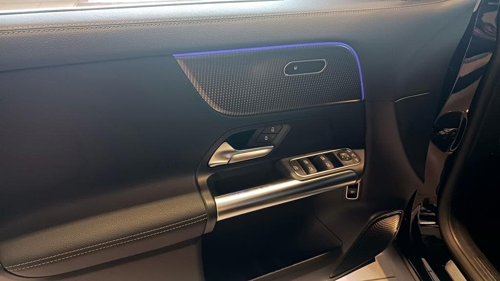 Foto 17 Mercedes GLA 200 d Progressive 8G-DCT