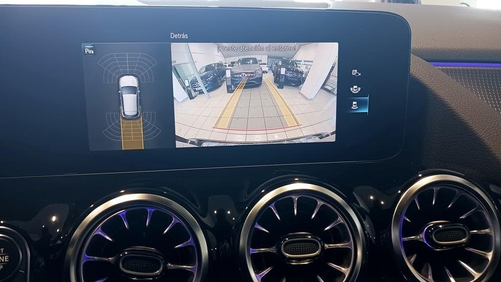 Foto 34 Mercedes GLA 200 d Progressive 8G-DCT