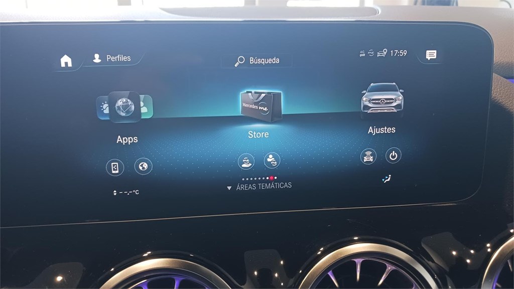 Foto 41 Mercedes GLA 200 d Progressive 8G-DCT