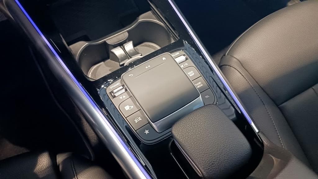 Foto 44 Mercedes GLA 200 d Progressive 8G-DCT