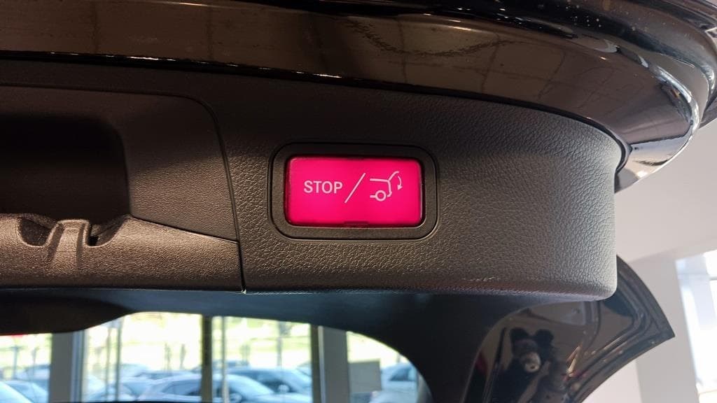 Foto 47 Mercedes GLA 200 d Progressive 8G-DCT