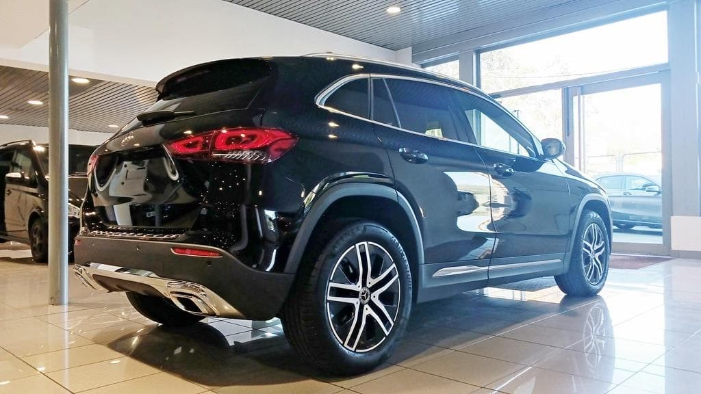 Foto 6 Mercedes GLA 200 d Progressive 8G-DCT