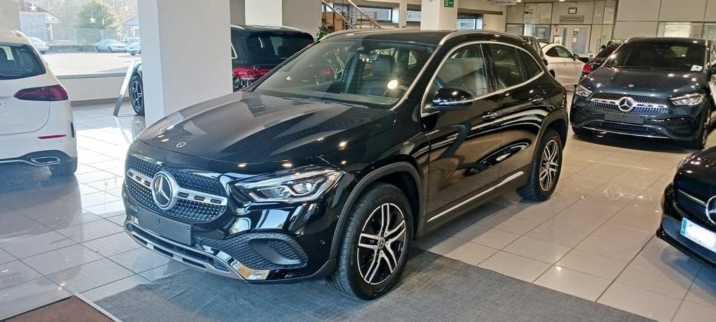 Foto 1 Mercedes GLA 200 d Progressive Premium Aut.
