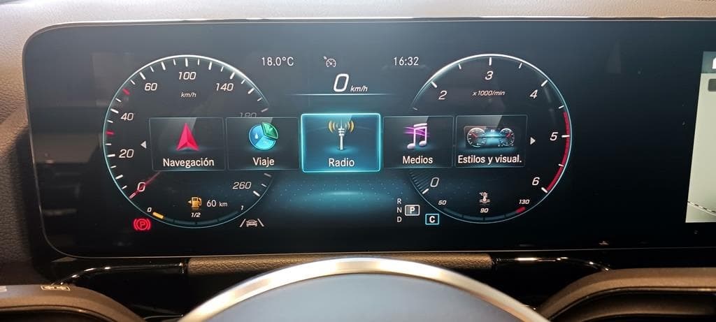 Foto 31 Mercedes GLA 200 d Progressive Premium Aut.