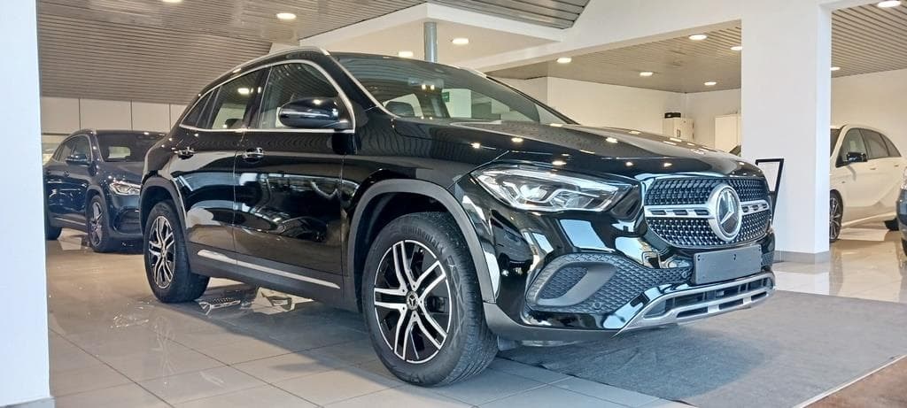 Foto 4 Mercedes GLA 200 d Progressive Premium Aut.