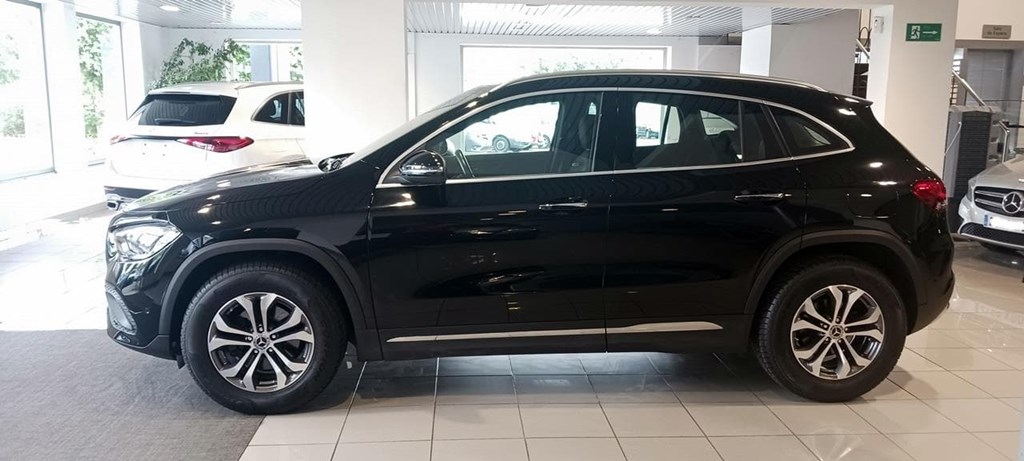 Foto 10 Mercedes GLA 200 d Progressive 