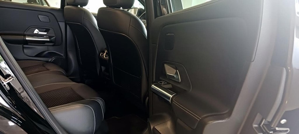 Foto 12 Mercedes GLA 200 d Progressive 