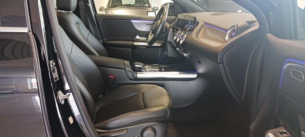 Foto 20 Mercedes GLA 200 d Progressive 