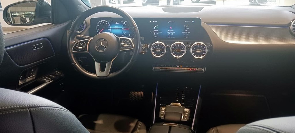 Foto 24 Mercedes GLA 200 d Progressive 