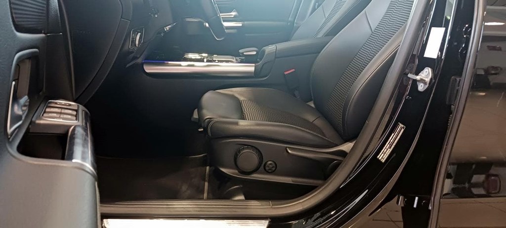 Foto 30 Mercedes GLA 200 d Progressive 