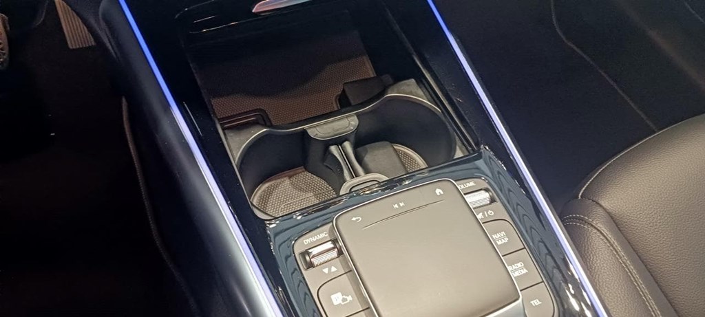 Foto 47 Mercedes GLA 200 d Progressive 