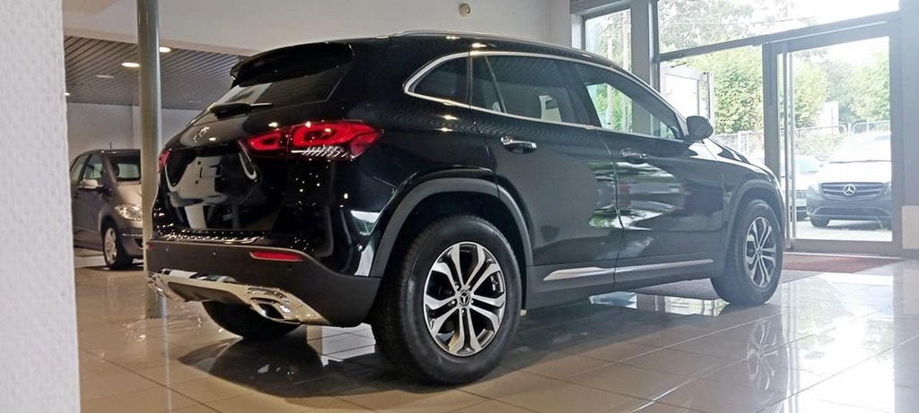Foto 6 Mercedes GLA 200 d Progressive 