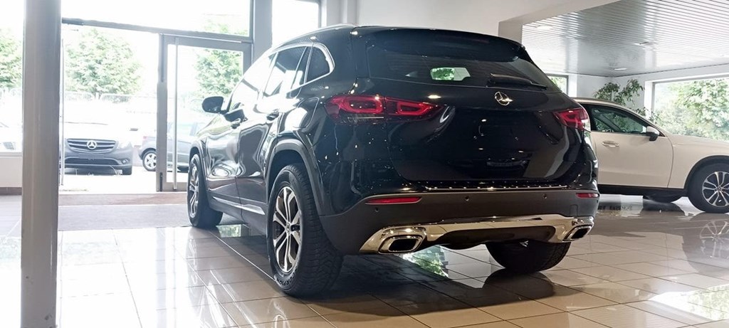 Foto 8 Mercedes GLA 200 d Progressive 