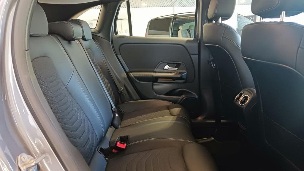 Foto 11 Mercedes GLA 200 d Style