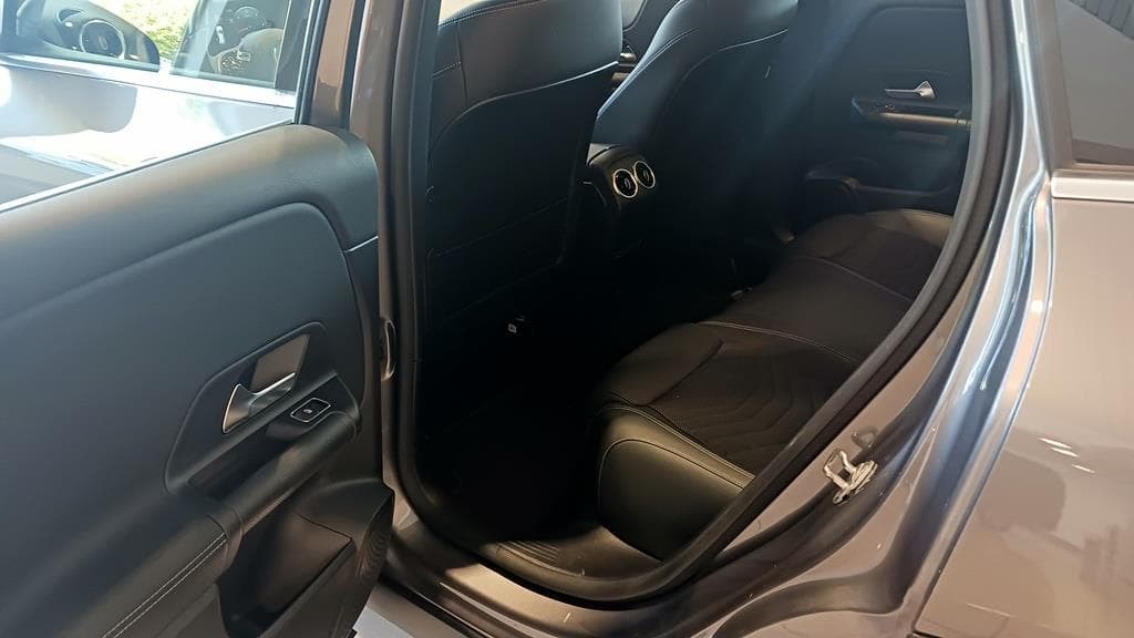 Foto 12 Mercedes GLA 200 d Style