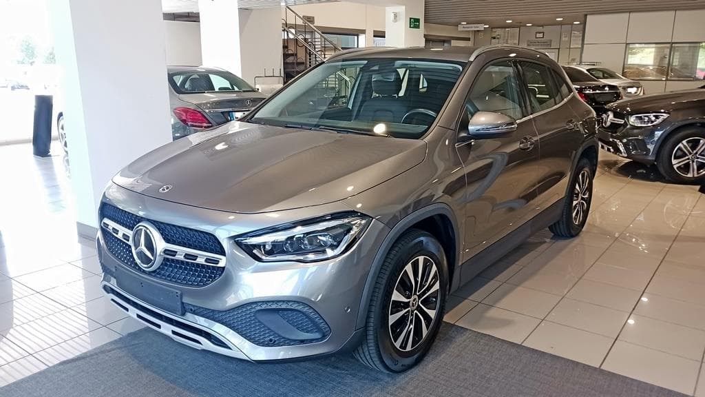 Foto 1 Mercedes GLA 200 d Style