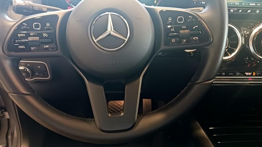 Foto 26 Mercedes GLA 200 d Style