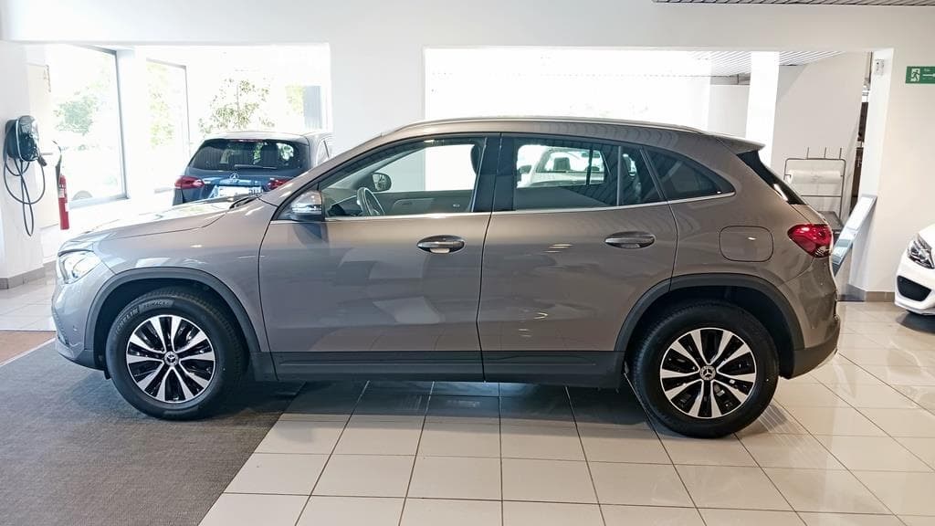 Foto 9 Mercedes GLA 200 d Style