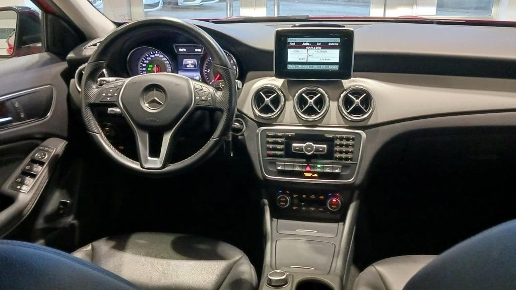Foto 25 Mercedes GLA 220 CDI Urban Aut.