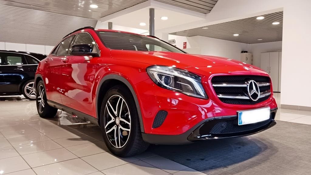 Foto 4 Mercedes GLA 220 CDI Urban Aut.