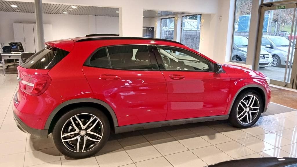 Foto 9 Mercedes GLA 220 CDI Urban Aut.
