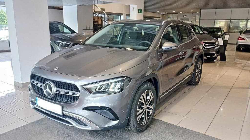 Foto 1 Mercedes GLA 220 d 4M Progressive Advanced Plus