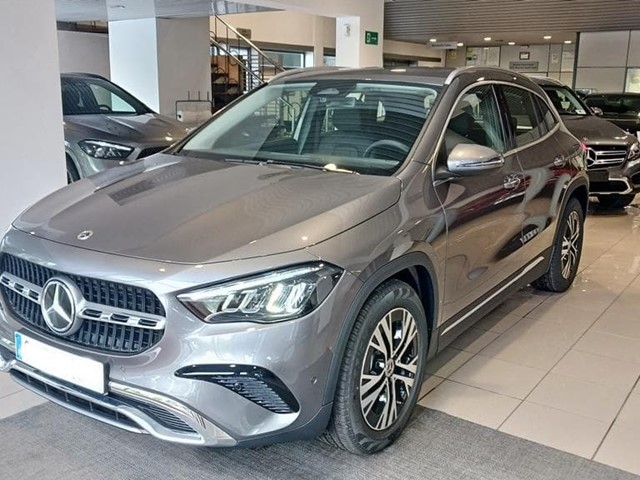 Mercedes GLA 220 d 4M Progressive Advanced Plus