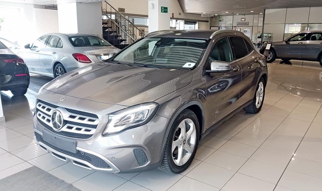 Mercedes GLA 220 d Urban 7G-DCT