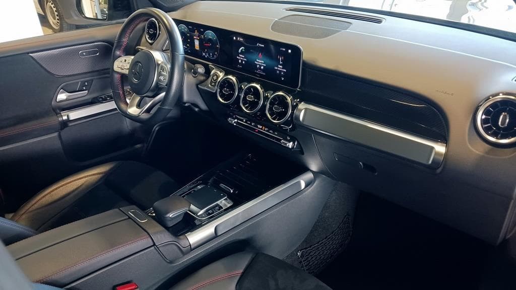 Foto 14 Mercedes GLB 200 d AMG 8G-DCT