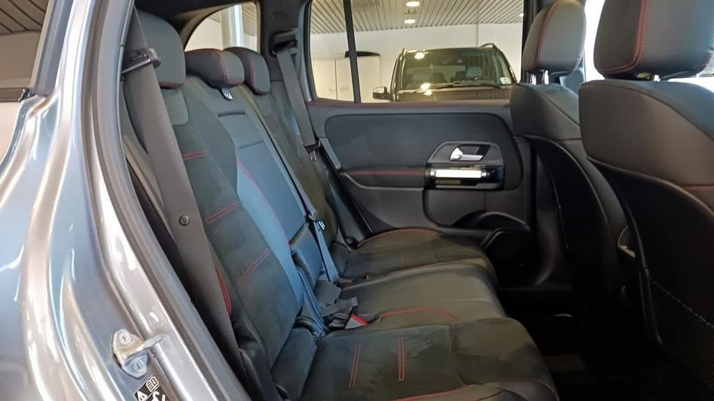 Foto 22 Mercedes GLB 200 d AMG 8G-DCT