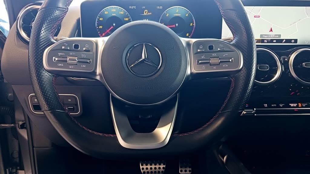 Foto 27 Mercedes GLB 200 d AMG 8G-DCT