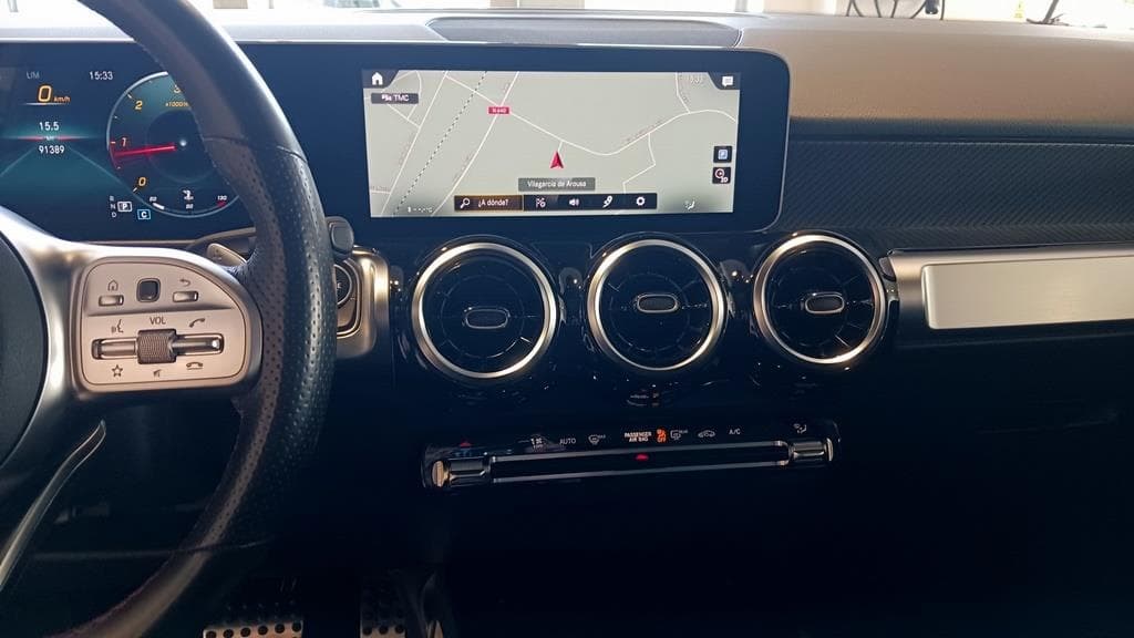 Foto 30 Mercedes GLB 200 d AMG 8G-DCT