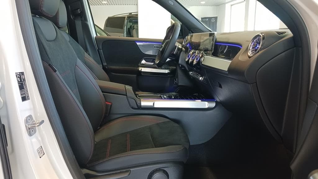 Foto 18 Mercedes GLB 200 d AMG Advanced Plus