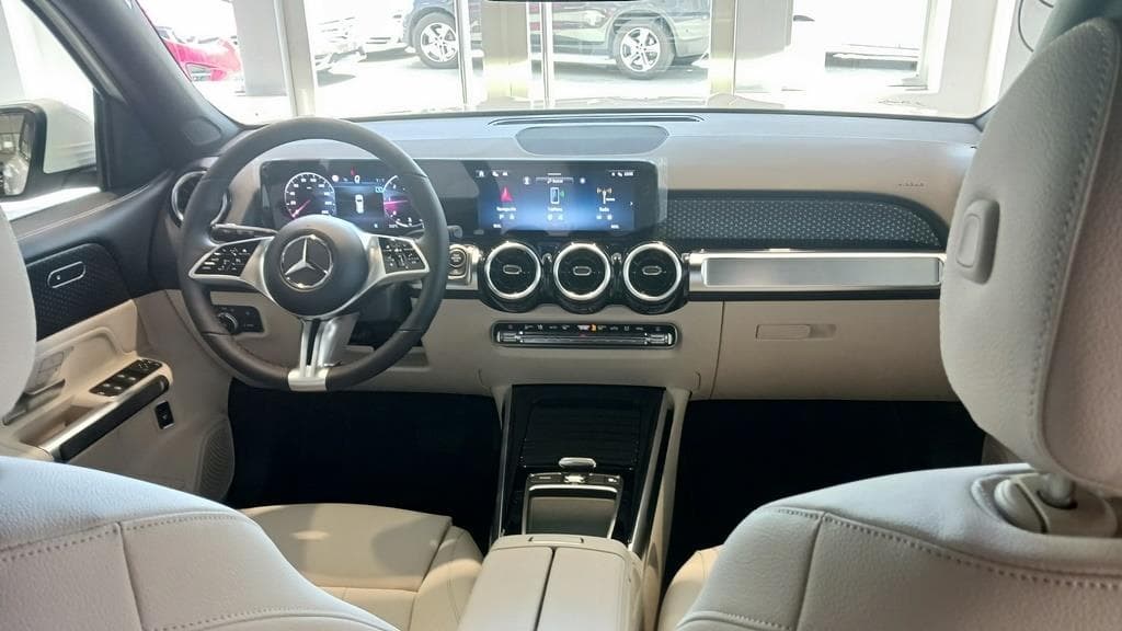 Foto 15 Mercedes GLB 200 d Progressive Line Advanced