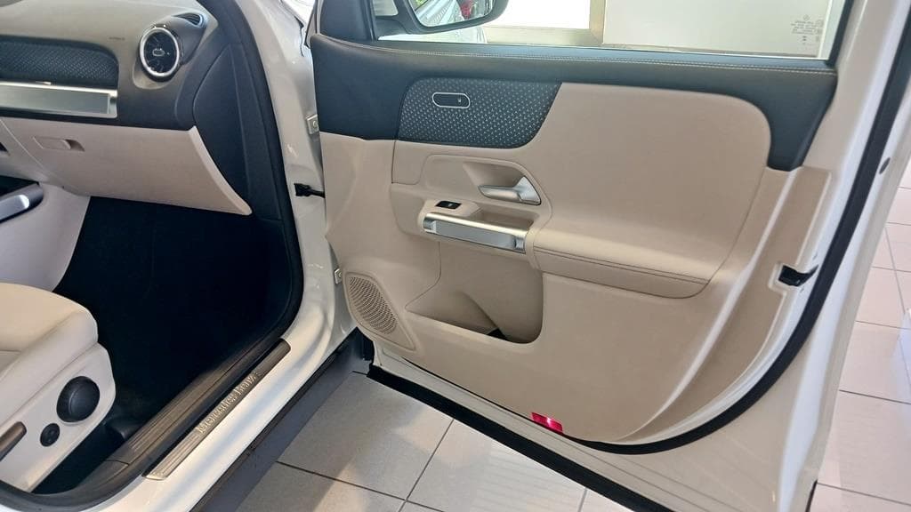 Foto 17 Mercedes GLB 200 d Progressive Line Advanced