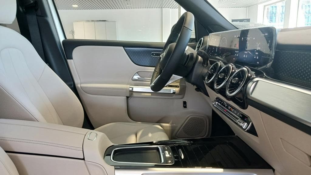 Foto 20 Mercedes GLB 200 d Progressive Line Advanced