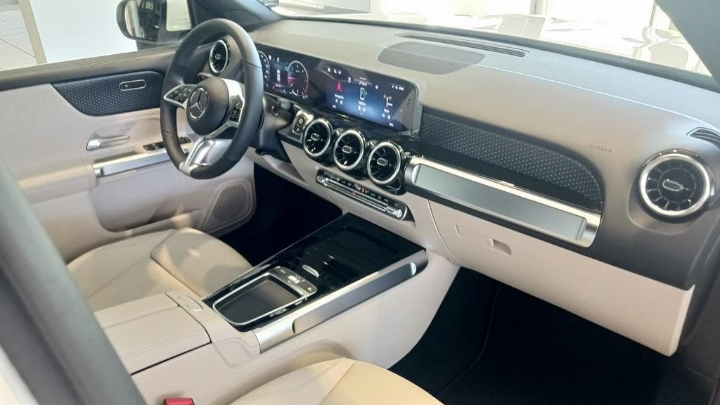 Foto 21 Mercedes GLB 200 d Progressive Line Advanced