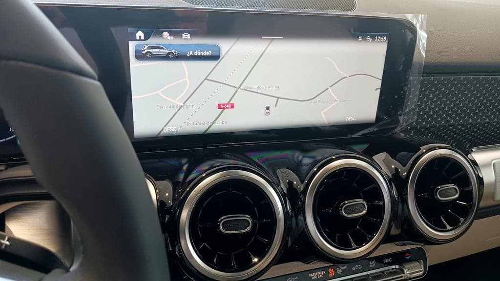 Foto 33 Mercedes GLB 200 d Progressive Line Advanced