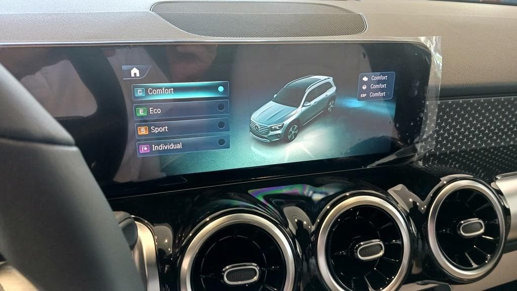 Foto 36 Mercedes GLB 200 d Progressive Line Advanced