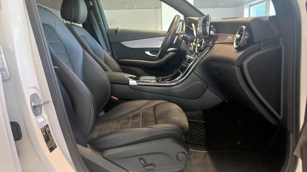 Foto 16 Mercedes GLC 220 d 4M Coupé AMG