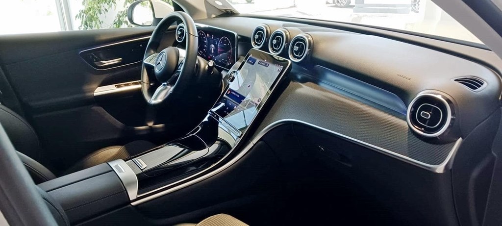 Foto 25 Mercedes GLC 220 d 4M SUV Avantgarde Advanced 9G-TRONIC