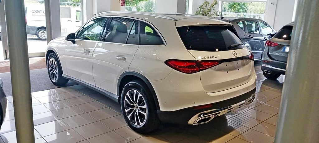 Foto 7 Mercedes GLC 220 d 4M SUV Avantgarde Advanced 9G-TRONIC