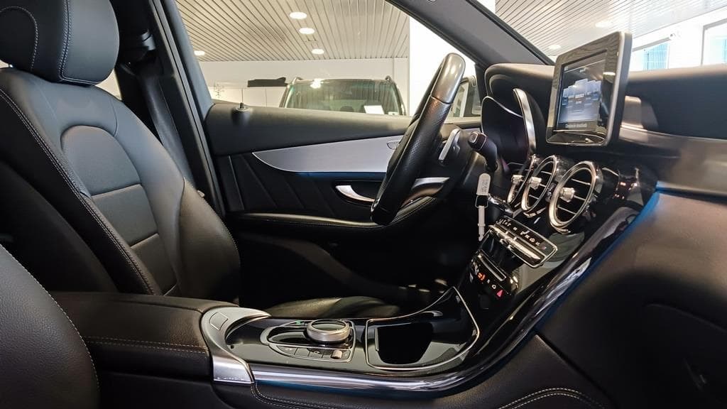 Foto 11 Mercedes GLC 220 d 4M SUV Exclusive/AMG 9G-TRONIC