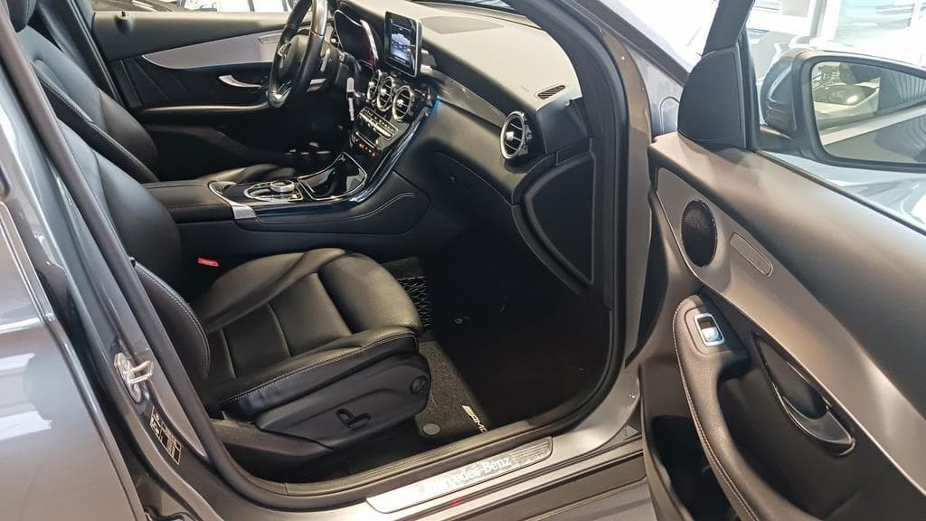 Foto 32 Mercedes GLC 220 d 4M SUV Exclusive/AMG 9G-TRONIC